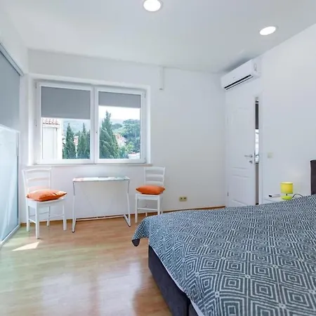 Midnight City - One Bedroom With Balcony