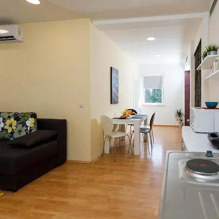 Midnight City - One Bedroom With Balcony * 杜布罗夫尼克